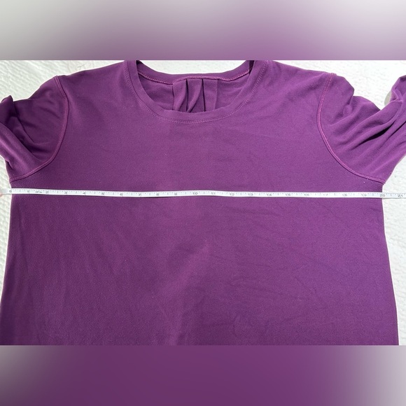Lululemon: Women's Long Sleeve Top - Size 8 - Picture 7 of 9